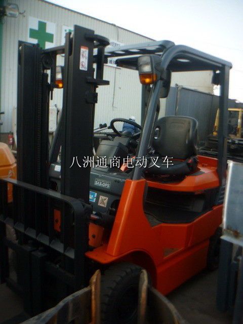 電動叉車