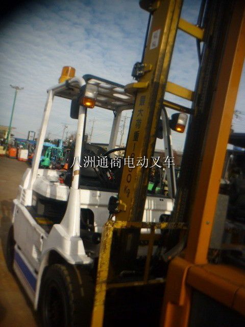 平衡重叉車