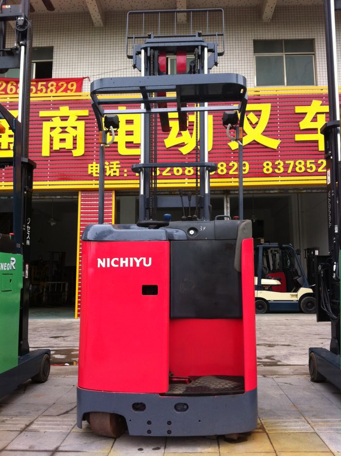 前移式電動(dòng)叉車
