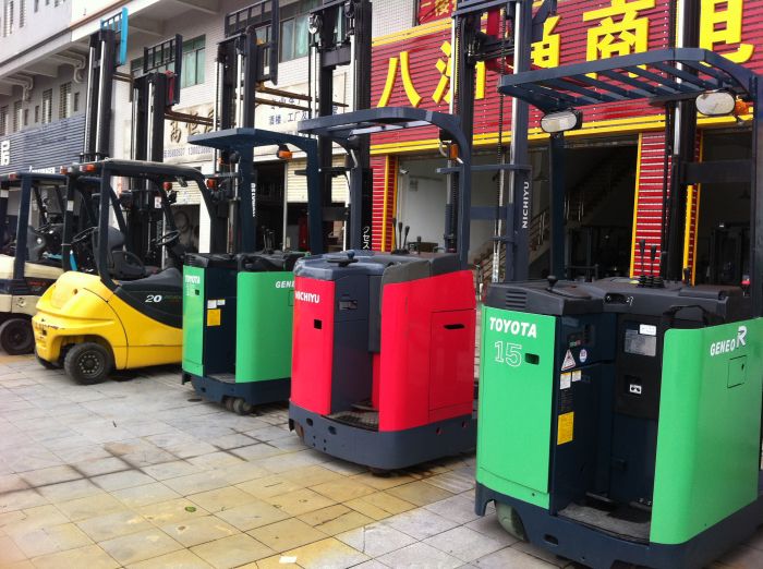前移式電動(dòng)叉車